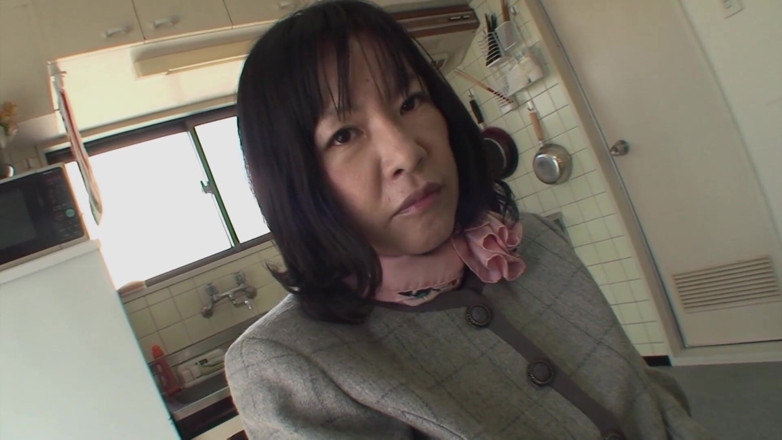 Dirty fantasy: Milfs japonesas com mamilos gigantes (volume 1)