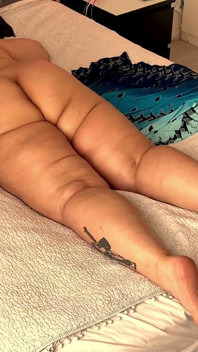 Cô vợ nóng bỏng đĩ mập đeo mặt nạ bbc bbw slayer. Máy bay bà già đít nóng bỏng đã sẵn sàng cho bbc mới tắm