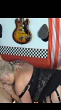 Más de esa escena de sexo grupal