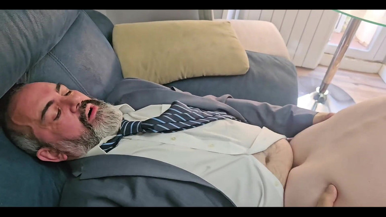 Bob Steel: Takım elbiseli bölüm 1