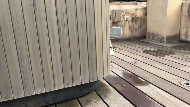 Jet sex prod: s přáteli ve vířivce