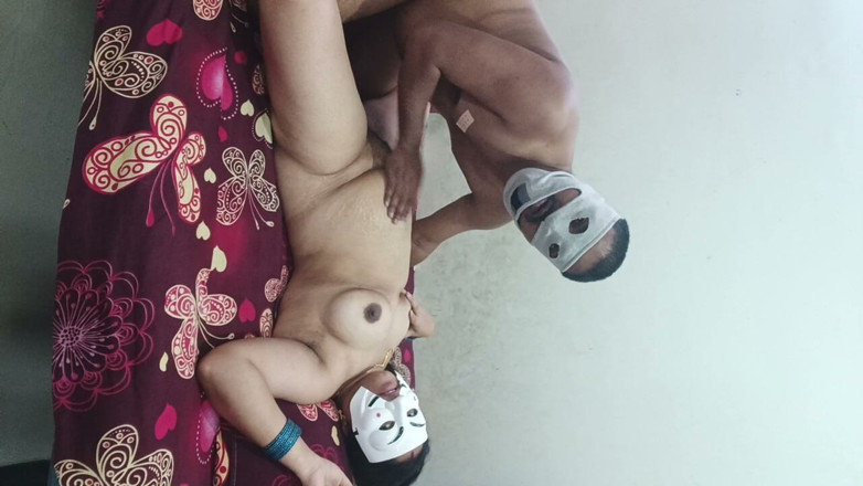 Muruga: Super Sexy Aunty Fucking in Friend Wife-2