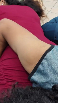 Ngentot romantis sama pennis kiss dan 69 romantis dengan pantat bahenolnya