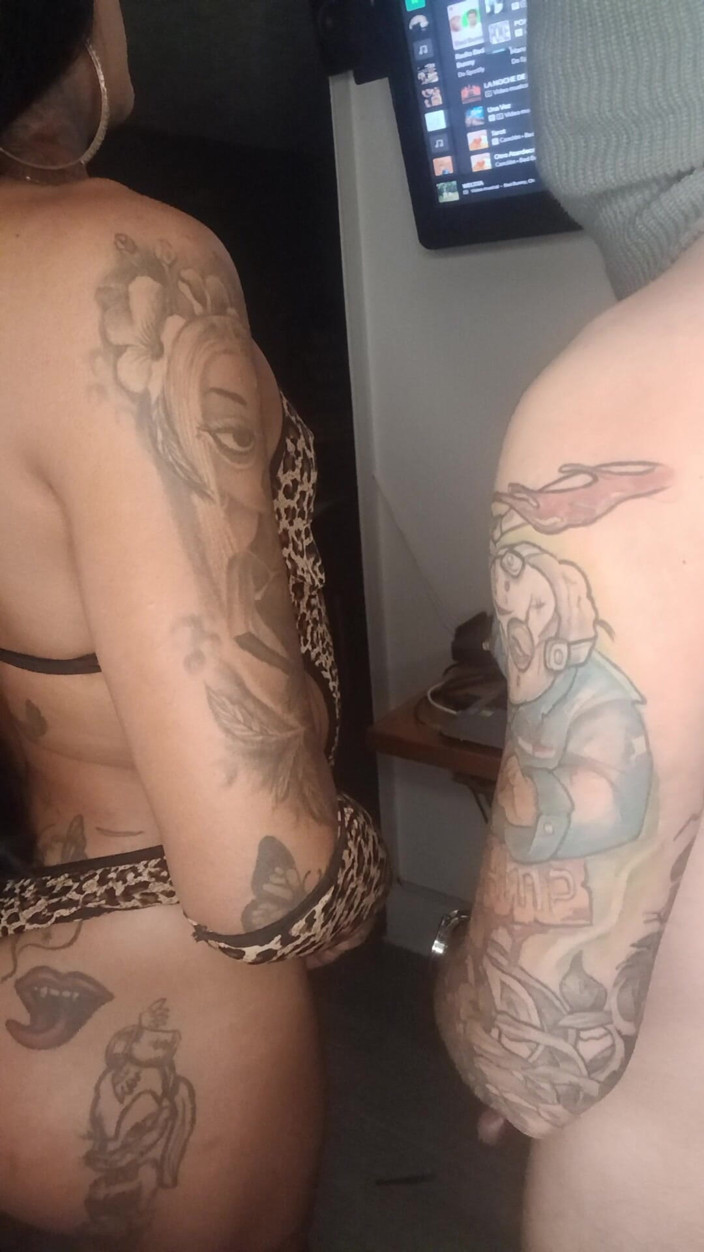 Vikingoazul: Prostituta Trans Sta Sculacciando, Voglio Scoparla