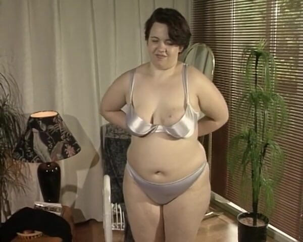 YOUR FIRST PORN: I Love My Body - Nadine in Softclip