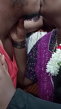 Desi Boobs Tetek Minum Dan Menghisap Panas