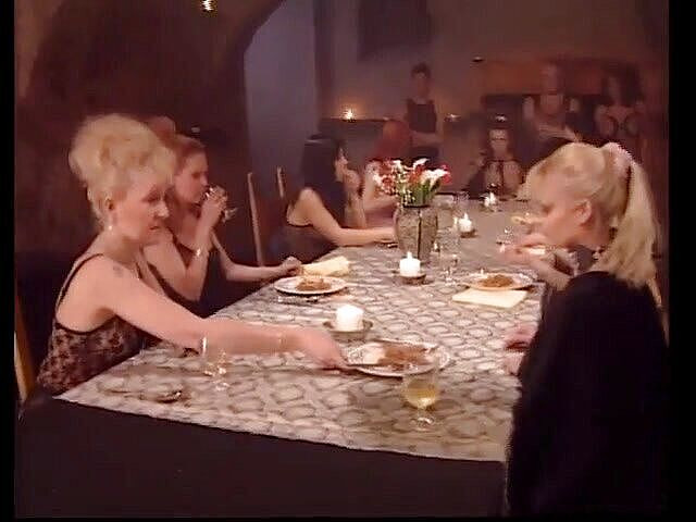 Fetish Desire: 음탕한 여성을 위한 변태 난교