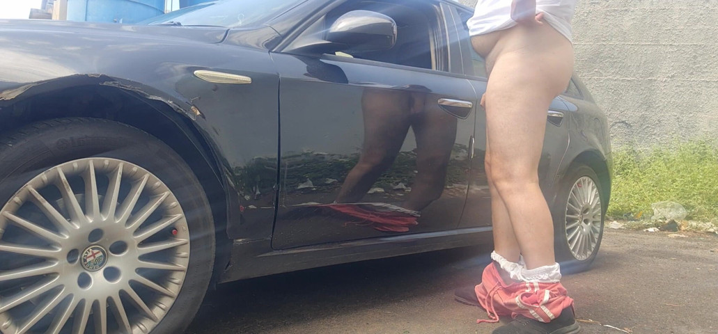 Nude with Car (Mirko2589)