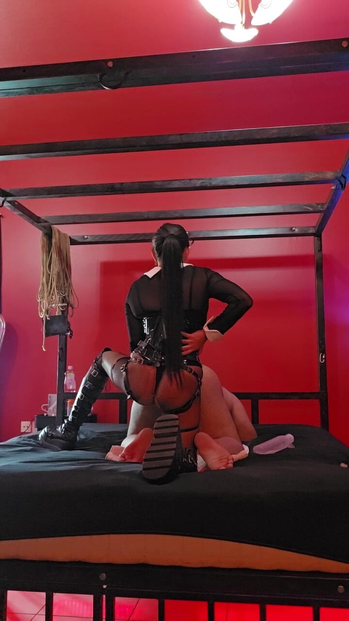 DominaFireOfficial: Femdom caning relace