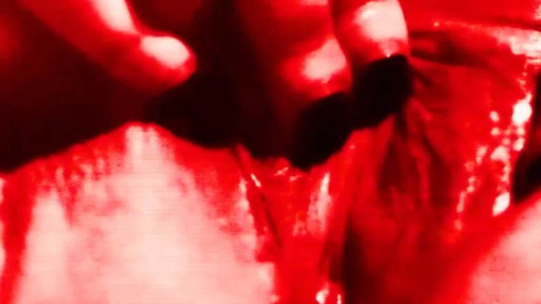 Sapelp: La masturbation rouge noir