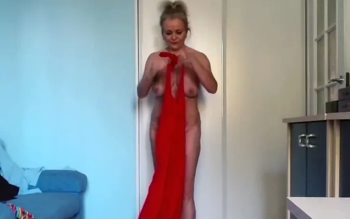 Misses_Jenny: MILF Trying on Different Sexy Clothing