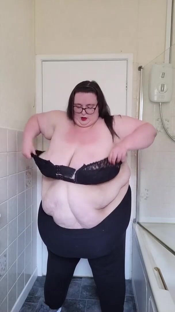 SSBBWLadyBrads: Гаряче літо дівчини закінчилося, частина 2