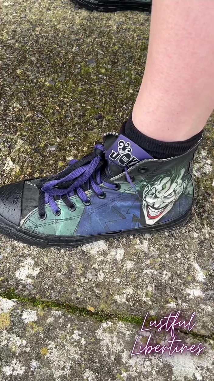 Lustful Libertines: Datang untuk berjalan-jalan nakal dengan saya