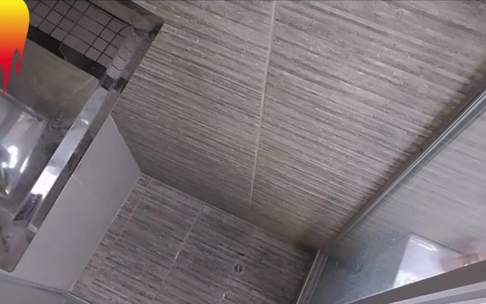 The Substance: Mijn tinderdate geeft me haar kont onder de douche