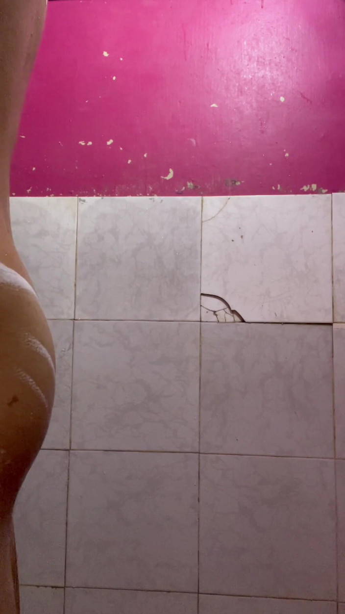 SunflowerBaby: Du-te să faci o baie cu mine