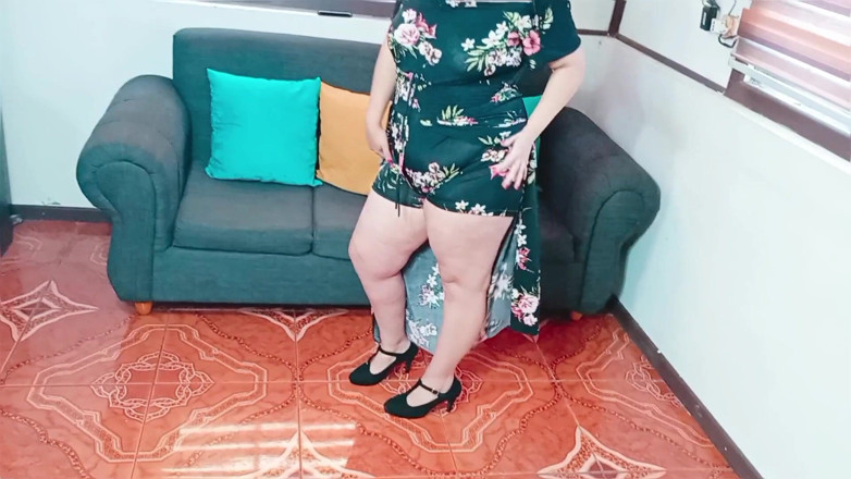 Kellyhotstepmom: 여기 와서 내 새 드레스를 보여줘... 당신은 그것을 좋아하나요?