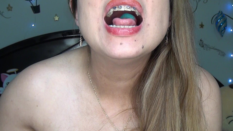 Angel eyes studio: I Swallowed Some Very Long Gummy Worms!!