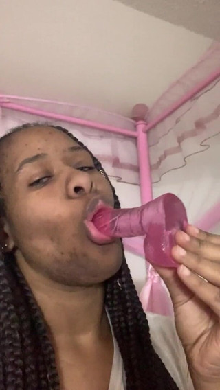 Imani Garrett: Schau zu, wie ich an meinem dildo lutsche