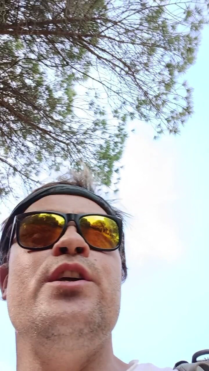 Chemanuchao: Parkta Çıplaktım Ve Popomda Trafik Sıkışıklığı Var.
