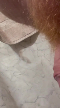 Close-up Piss