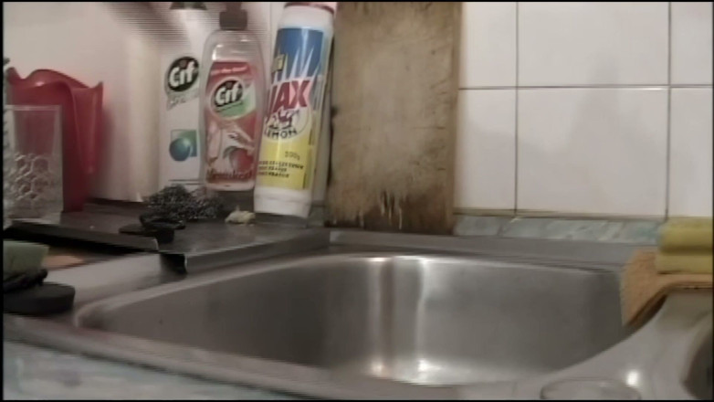Inhonorof porn: She Gets Fucked in the Ass in the Kitchen