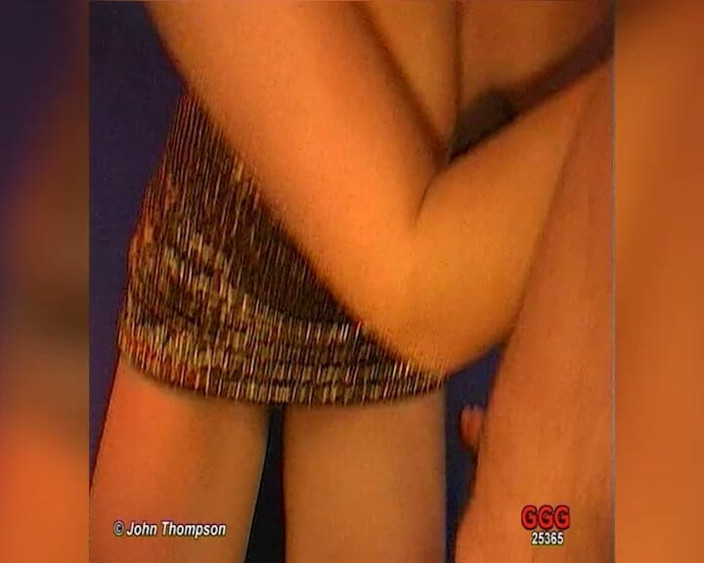 Big Boobs Babe: Ggg John Thompson - raspada loira gozada gangbang