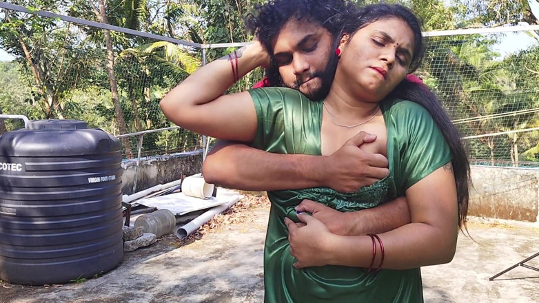 Vaigavarun45: Out Door Sex, Vaishnavy and Sharun Raj Out Door Romance...