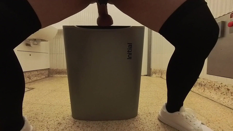 Asiansissypublic: Walking Around in the Busy City, Riding a Dildo in...