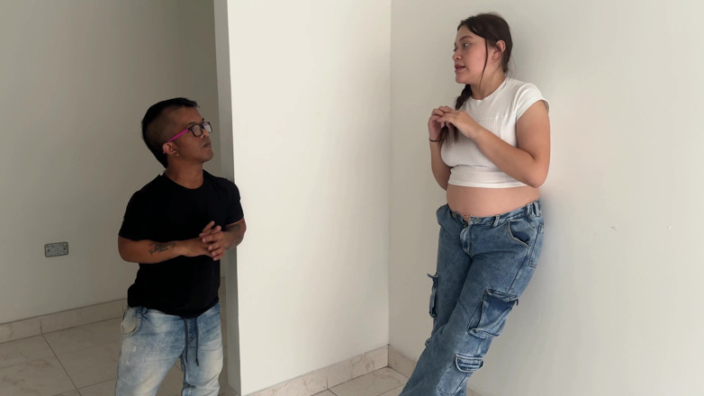 Julianaburning: Eu fodo uma consultora imobiliária grávida rica para que ela...