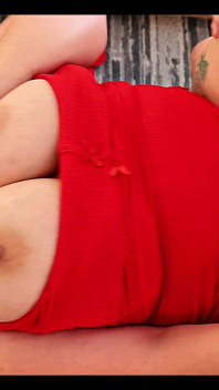 私の大きなお尻で大きな胸のラティーナMILFガールフレンドを抱く