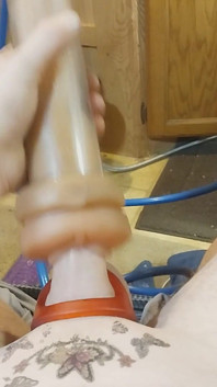 Solo Session with Pussy Pump