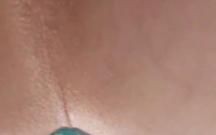 Switch studio: Kali pertama dengan Dildo Raksasa Baru Saya. sangat tebal!!