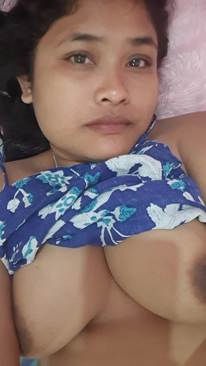 Mridulmadhu: Ehemann, ehefrau deshi, sexy video
