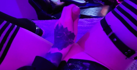 SashaSuxxx: 用我的玩具玩独奏