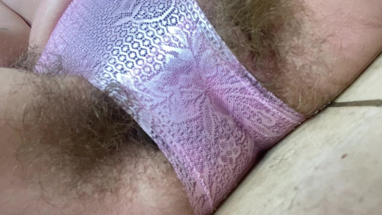 Cuteblonde666: Islak külot işiyor (çiş)