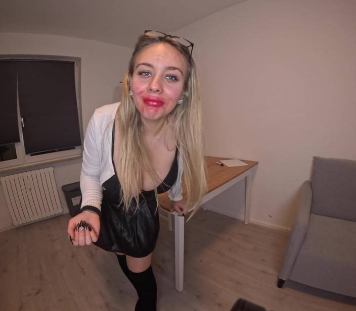 Beverly peach: Трахай мене в мою лапу сперми!