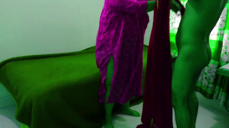 Aria Mia: Kiedy Kacha nie ma w domu, ostro pieprzę moją ojczyma