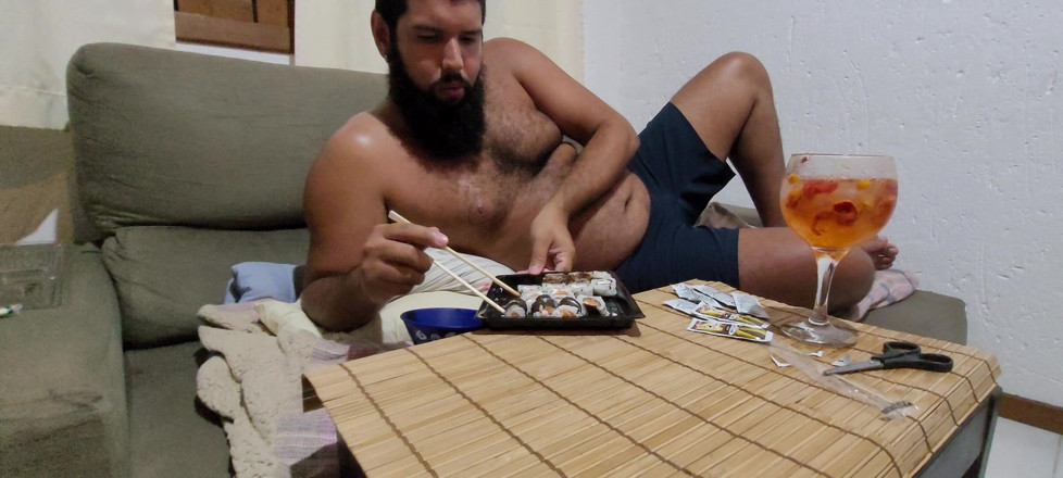 Luksmen1: Desafío de sushi de 100 piezas: completamente hinchado