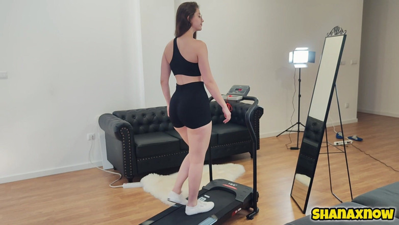 Shanaxnow: Toàn bộ cơ thể đi bộ trên máy chạy bộ mới...