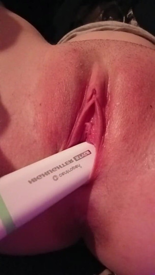 Anonymous kitten: Horny time and squirting on my whole bed