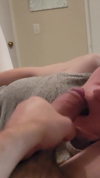POV amatör fru tigger om anal.