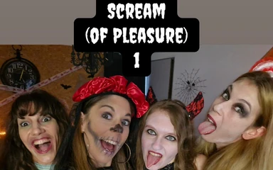 5 lésbicas fazem orgia de Halloween no bar e brincam com brinquedos sexuais em cosplay