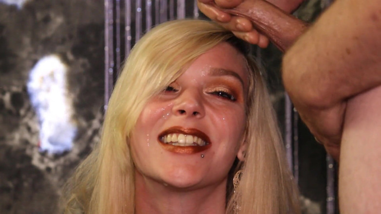 GamerGirlRoxy: Sperma auf meine metallen lippen: sechs ladungen