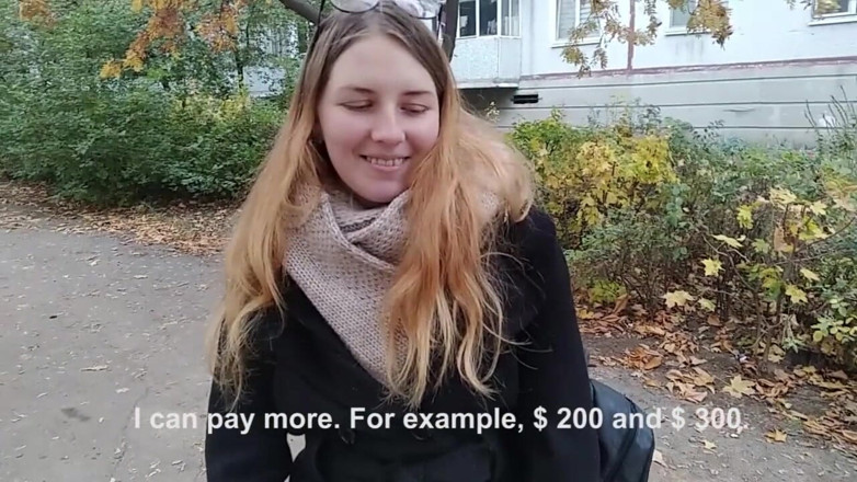 SweetAndFlow: Fucked a college girl at the entrance