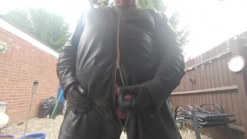 Wanking Outside (Leather guy)