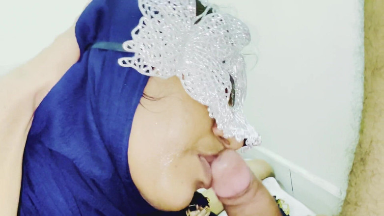 Immfuck: Indiana musulmana hijab deepthroat regina è tornata, sperma in bocca, grandi...