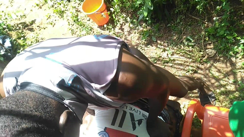 Moviesporn1: Đụ sâu vào cái mông mập mạp của tôi