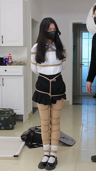 The Rope Restraints of the Stocky Girlfriend, Experiencing the Ultimate Restriction of the Rear Hand
