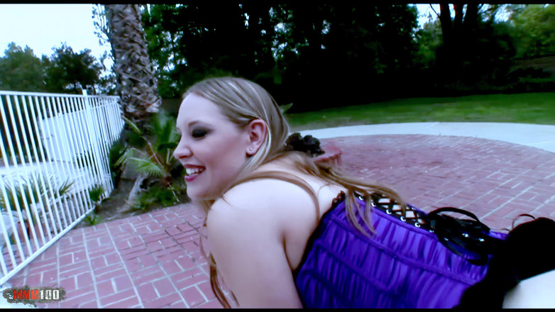 BBC and Interracial: Kiara Marie享受bryan pumper的大黑屌