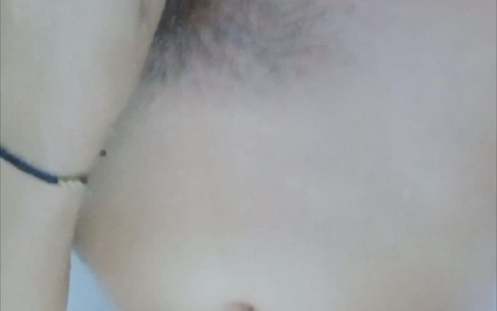 Prisila Devid: Pas lagi mandi bareng aku gini nih?